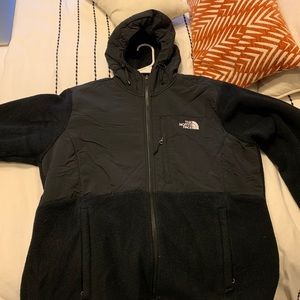 Women’s Fleece Hooded North Face